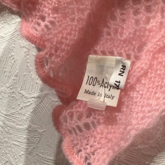 Woodward NWT - rich baby pink scalloped trim soft, cozy SCARF - ~ 20 x 66 IN - Picture 5 of 8
